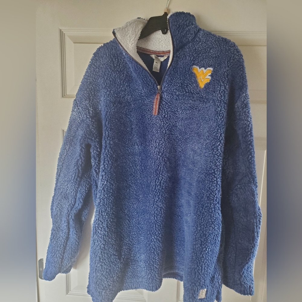 WVU quarter zip XL blue and fuzzy